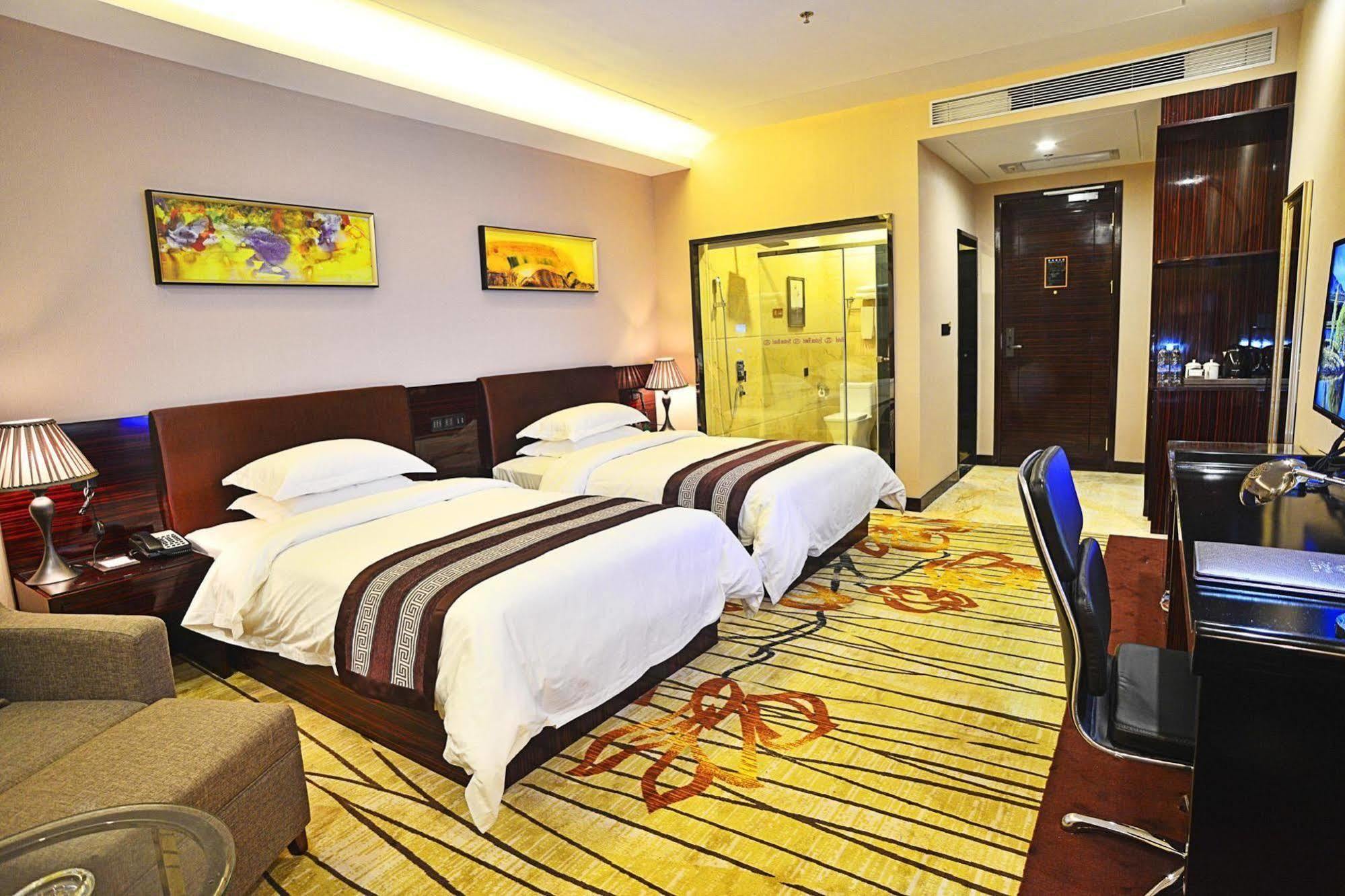 Liang Fan Holiday Inn Kanton Exteriér fotografie